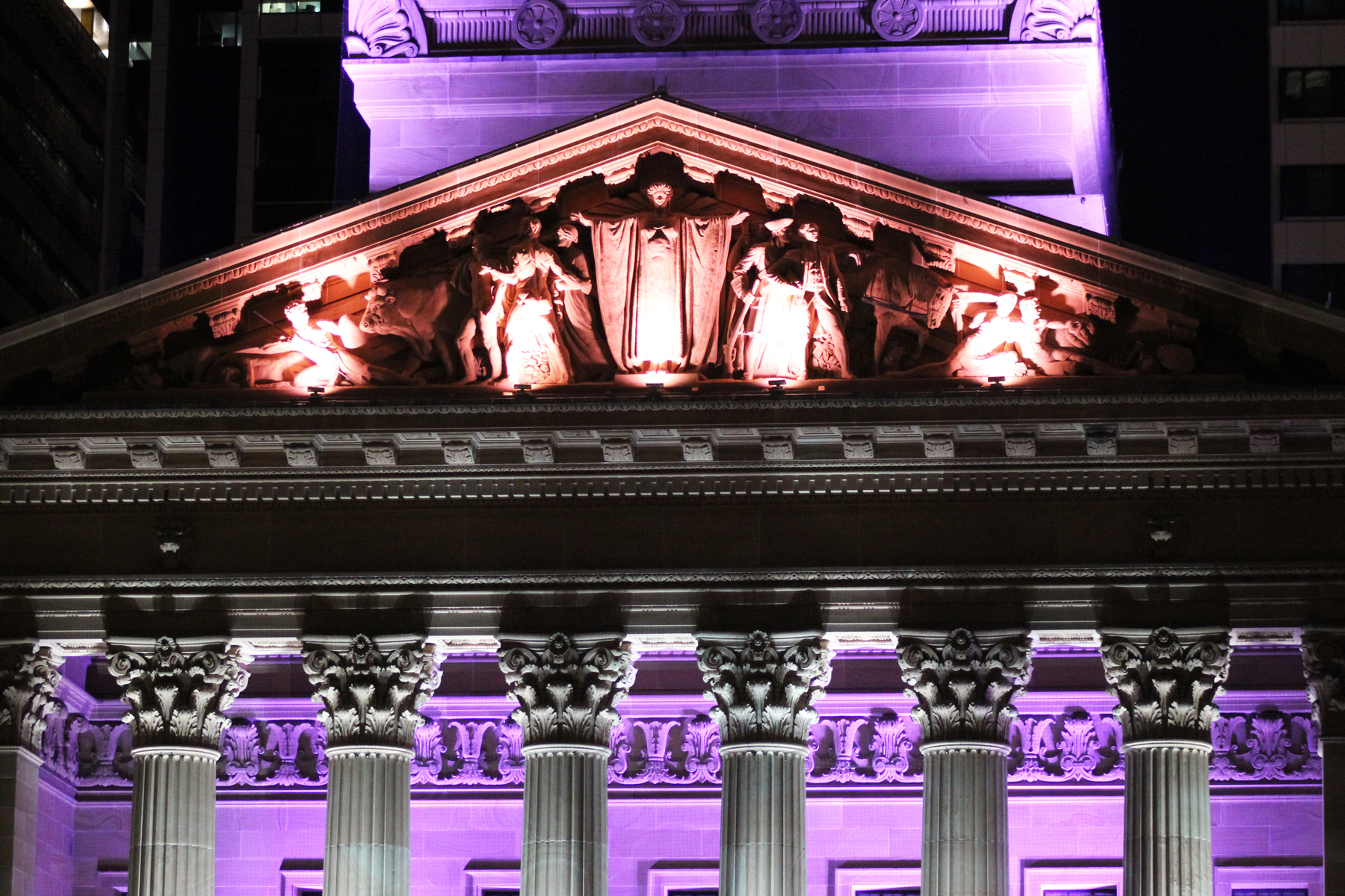 Brisbane City Hall Light Show Custom Outdoor LED Building Facade Architectural Lighting