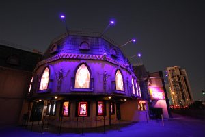 Draculas Cabaret Restaurant Gold Coast Building Facade Lighting and LED Screens