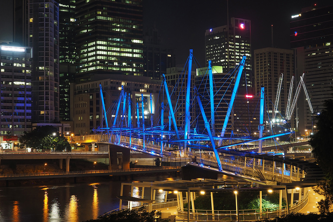 Kurilpa Bridge Brisbane Outdoor LED Architectural Lighting