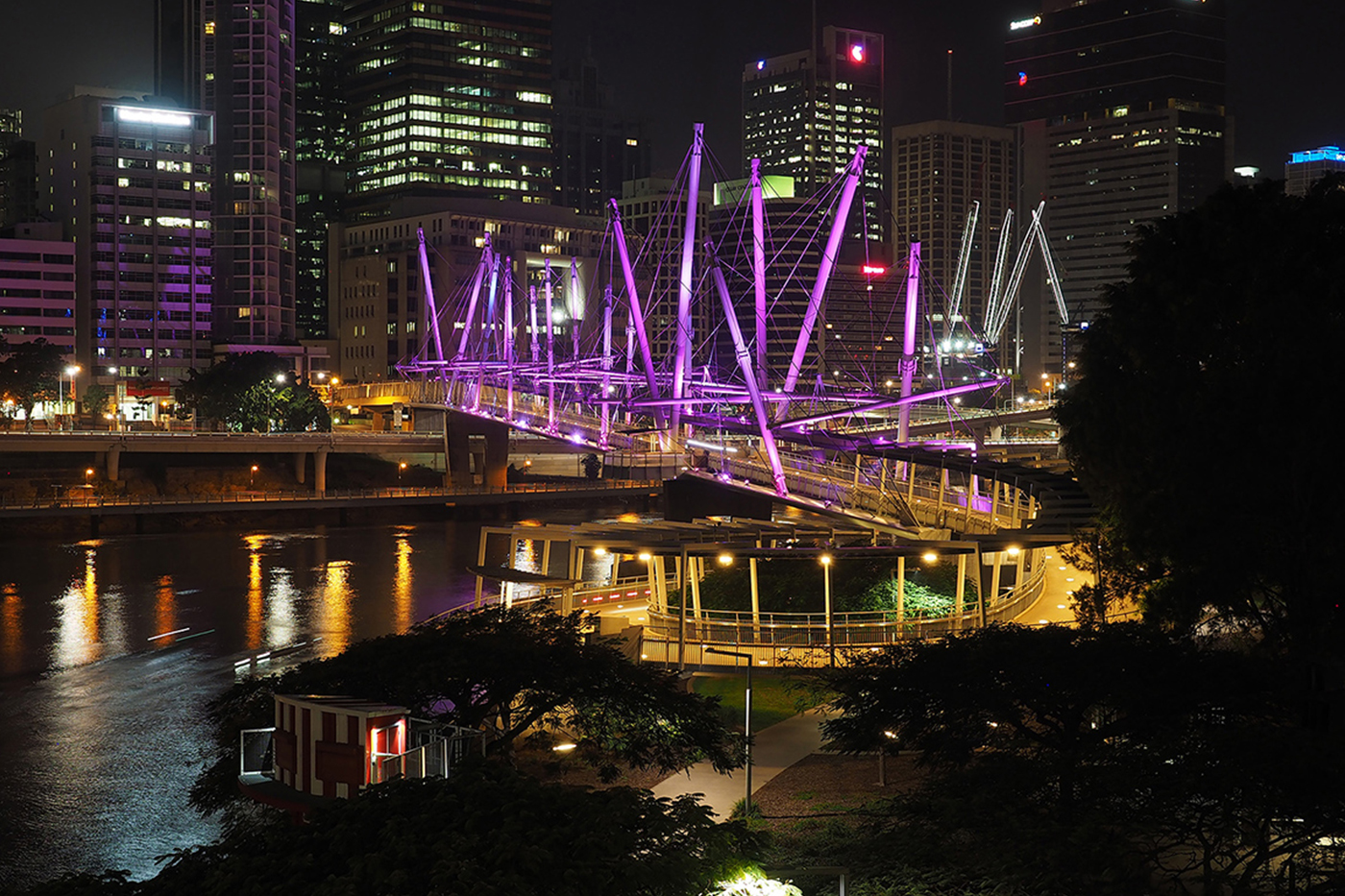 Kurilpa Bridge Brisbane Outdoor LED Architectural Lighting